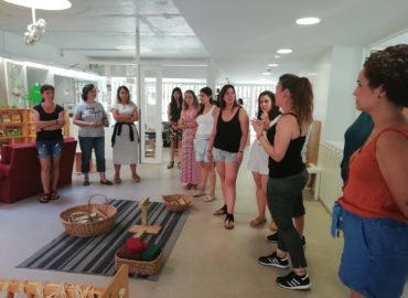 Educadores de l'Arc de Sant Martí i la Granota a la visita realitzada el 9 de juliol.